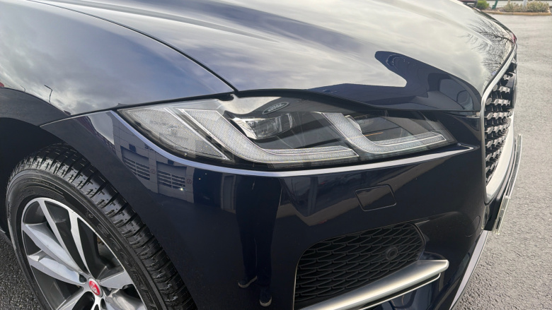 Jaguar F-Pace 2.0 P400e SE 5dr Auto AWD Estate